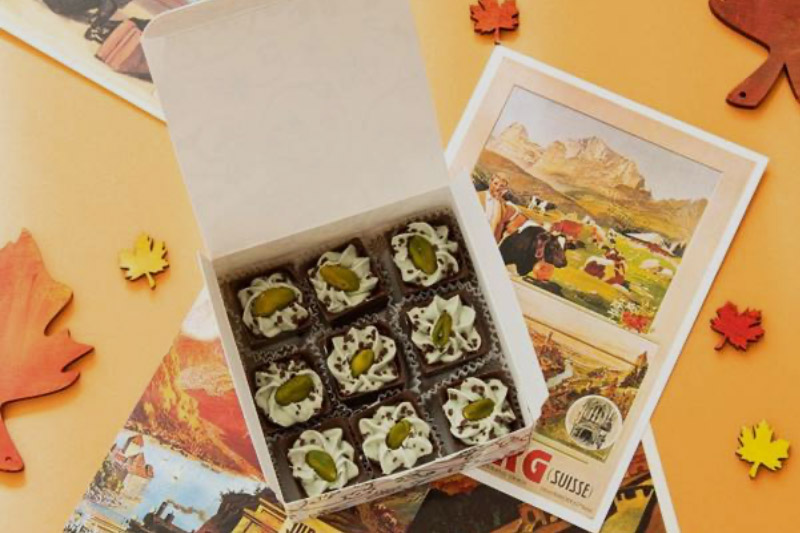 Что подарить состоятельным родственникам