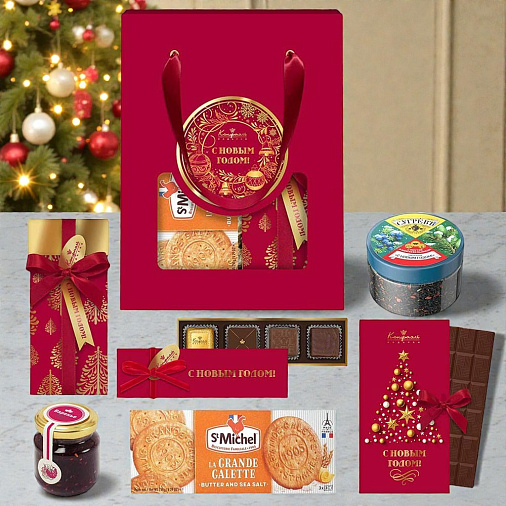 Новогодний набор: шоколад молочный, конфеты ассорти, варенье, чай 565г