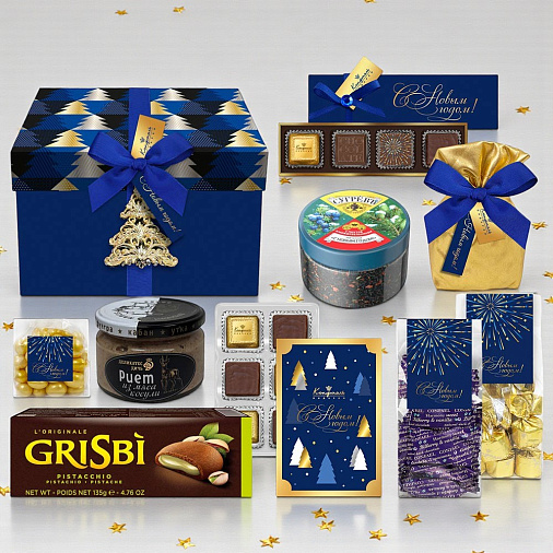 Новогодний набор с конфетами: ассорти, суфле, драже, риет, печенье, чай 995г