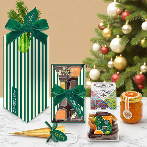 Новогодний набор: мягкий грильяж, ассорти, суфле, цукаты, чай, варенье 325г