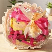 "Пусть исполняются мечты" букет из шоколада и конфет